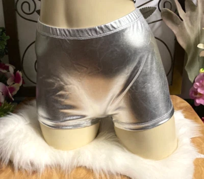 NUEVO SIN ETIQUETAS-MUJER SEXY METALIZADO PLATA SPANDEX NIÑO PANTALONES CORTOS HOT PANTS DISFRAZ DE BAILE-TALLA M Foto 1 de 4