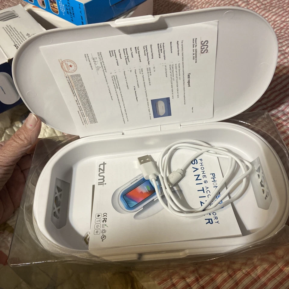 Tzumi 96641-CHN-001 PhoneSpa Phone & Accessory UV-C Sanitizer and Aroma Diffuser