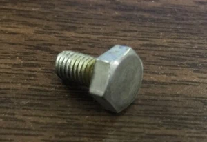 1EA NEW TAKE OFF CAM SPROCKET BOLT KNOCK Z50A CT70 ATC70  (332J) - Picture 1 of 1