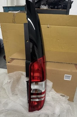 MERCEDES-BENZ VITO W639 REAR TAIL LIGHT RIGHT DRIVER A63982015649051 NEW GENUINE - Image 1 of 4