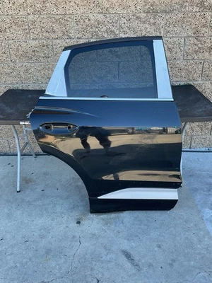 AUDI Q4 E TRON 2022 2023 2024 PUERTA TRASERA DERECHA OEM USADO Foto 1 de 4