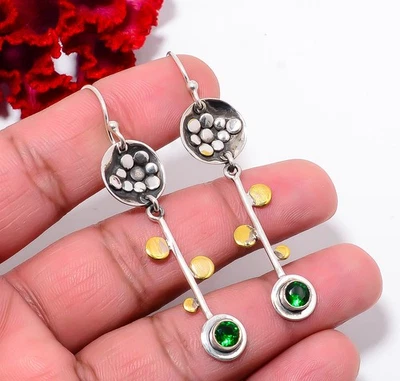 Pendiente de dos tonos de plata de ley 925 con diopsido cromado 2,25" E94224 Foto 1 de 4