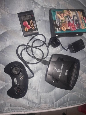 SEGA Genesis Model 3 Video Game Console + 2 Games Street Fighter 2 CIB/ C.Palace - Image 1 of 4