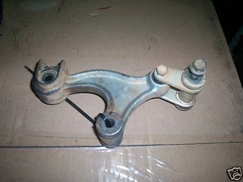 2003 YAMAHA TTR125 TTR 125 后减震链接 — 第 1/1 张图片