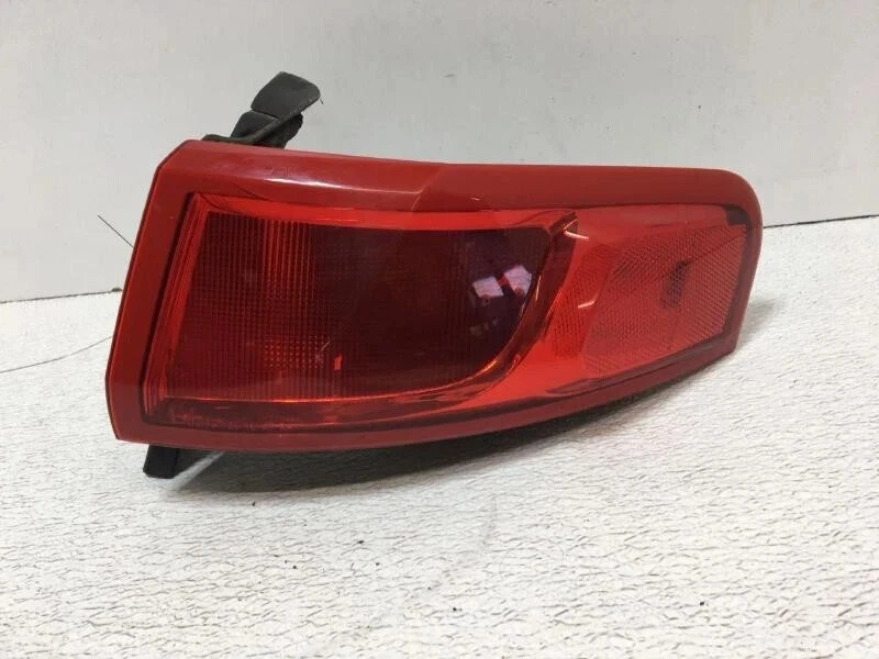 2010-2019 Lincoln MKT RH Passenger Tail Light Assembly Quarter Panel LED OEM - Image 1 of 1