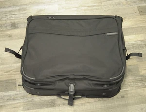 Briggs & Riley Baseline Luggage Deluxe Garment Bag 370-4 Black Shoulder Strap - Picture 1 of 13