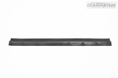 Chevrolet Equinox 2018-2021 puerta trasera puerta levadiza sello superior resistente al clima OEM Foto 1 de 4