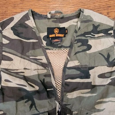 Game Winner Vest Mens S/M Green Camo Mesh Lined Full Zip Hunting  - Image 1 of 4