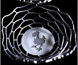 Nousaku KAGO Dahlia Tin made in Japan Bendable Transformable FF Collaboration - Picture 1 of 5