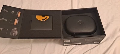 Skullcandy Crusher 360(Limited Edition) On-Ear Black/Tan Barely Used - Image 1 of 4