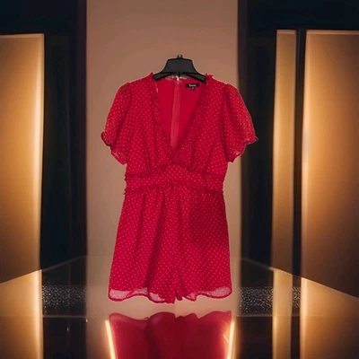 Mameluco de lunares rojo crepé mediano TRIXXI para mujer con volantes manga corta Foto 1 de 4