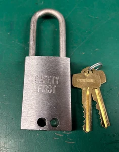 Best Safety First AT&T Double Lockout 11B Vorhängeschloss - Schlosser - Bild 1 von 3