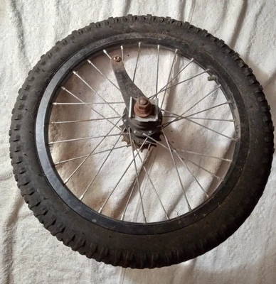 16" SPECIALIZED REAR bike WHEEL 16 x 2.125 (47-305)  black tire black rim *RUST - Image 1 of 4