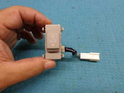 INFINITI M37 M56 11 12 13 INTERRUPTOR TECHO CORREDIZO ELÉCTRICO Foto 1 de 4