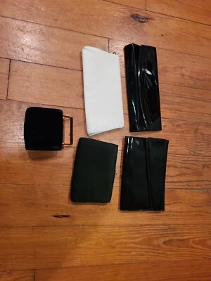 Lote Vintage de 5 Bolsas de Embreagem Bolsas de Veludo, Couro Patente, Branco, Preto - Imagem 1 de 4