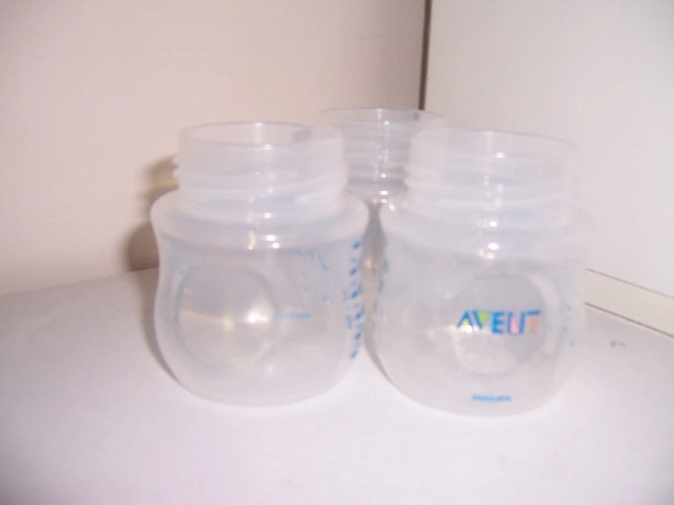 3  Avent plastic baby bottles 4oz bottles only — 第 1/1 张图片