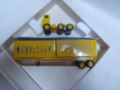 Contenedor Winross First Winross 25/10/1981 blanco 5000 cabina 1/64 diecast como nuevo Foto 1 de 4