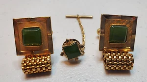 Gemelos de piedra de jade vintage de los años 40 con pasador de corbata - Imagen 1 de 5