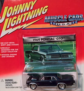 64 Pontiac GTO nero -Johnny Lightning-1:64- Muscle Cars 4 Rel.2 confezione originale - Foto 1 di 3