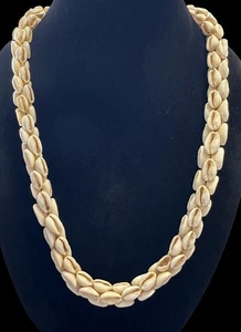 Fabelhafte Vintage 34" Hawaii Kaurimuschel Halskette - Bild 1 von 8