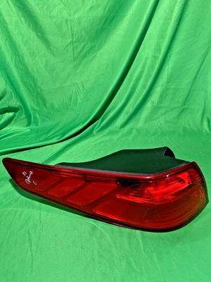 2014-2015 Kia Optima Left Quarter Panel Taillight OEM - Image 1 of 4