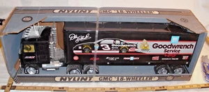 NYLINT DALE EARNHARDT GMC 18 WHEELER SEMI TRUCK PRESSED STEEL TOY BOXED 911-2 - Picture 1 of 3