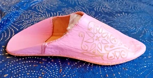 Nuevas zapatillas decorativas marroquíes hechas a mano de cuero babouche rosa 40 - Imagen 1 de 7