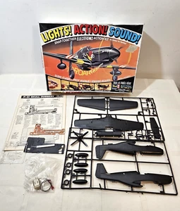 1/32 REVELL LIGHTS ACTION SOUND P-51 MUSTANG "SKULL DUGGERY" #8005 NEW VTG MODEL - Picture 1 of 7