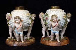 PAIR OF ANTIQUE PLAUE GERMAN PORCELAIN OIL LAMP FONTS CHERUBS, ENCRUSTED FLOWERS - Picture 1 of 8