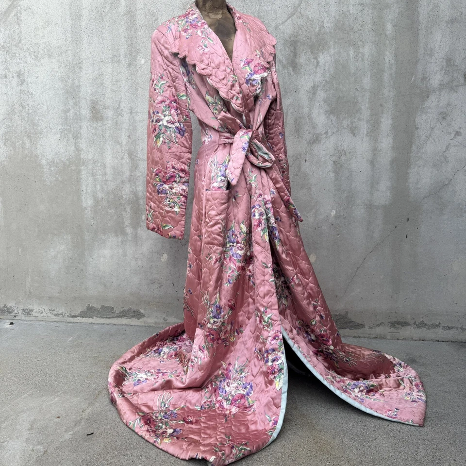 Vintage 1940s Pink Rayon Satin Dressing Gown, Robe, Wrap Dress, Floral Print - Image 1 of 4