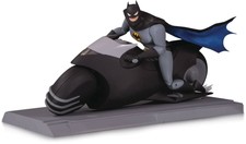 DC Collectibles Batman The Animated Series: Batcycle & Batman Action Figure Set
