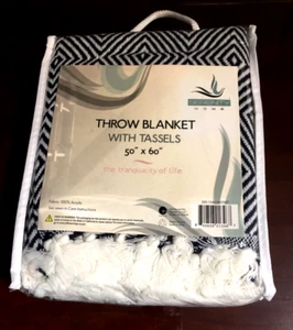 Serenity Home Black & White Diamond 50" x 60" Throw Blanket w/ Tassels NEW - Picture 1 of 3