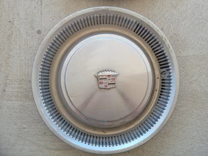 1966-1975 Cadillac Hubcaps Sombrero Wheel Covers Hub Caps Fleetwood Deville 16 - Picture 1 of 4