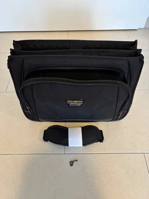 Samsonite Pro-DLX Aktentasche 15,6“, schwarz - Bild 1 von 4
