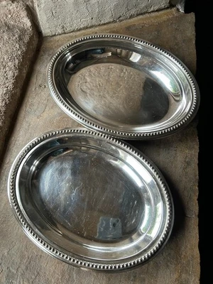 Antiguo par de platos ovalados con cuentas Bechtler Allahabad JS&S EPNS 26/28 cm años 1900-30 Foto 1 de 4