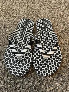 Vera Bradley New Flip Flops Black And White Tropical Size 6-7 - Picture 1 of 3