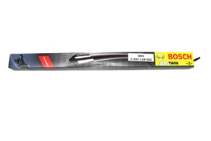 BMW 5 & 6 SERIES E60 E61 E63 E64 FR WINDOW WINDSHIELD WIPER BLADE 525I OEM BOSCH - Picture 1 of 4