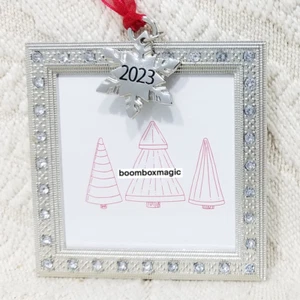 2023 CHRISTMAS TREE ORNAMENT PHOTO PICTURE FRAME HOLIDAY GLAM SQUARE W/SNOWFLAKE - Picture 1 of 12