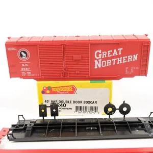 Roundhouse HO Scale Great Northern GN #3587 40' Double Door Box Car Kit 77240 - Picture 1 of 4