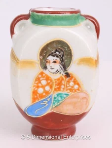 VTG 1940s Occupied Japan Hand Painted Satsuma Vase w/ Geisha Small 2 3/4” - Picture 1 of 6