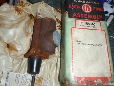 Brake Master Cylinder 53 Buick Super 50 series STANDARD TRANS 1953 - Image 1 of 4