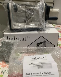 NEU UND VERPACKT Habitat großer Spiralisierer, 4 Schneidklingen, Tablett, brillantes Gerät. - Bild 1 von 7