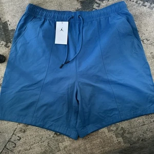 Jordan essentials shorts FN4549-457 NWT Teal Blue Size XL - Picture 1 of 6