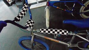 CLASSIC BIKES BMX PAD SET STEM HANDLEBAR TOP TUBE BIKE PADS VINTAGE CHECKERED B