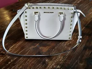 Neu Michael Kors Selma Stud Leder Umhängetasche hellrosa - Bild 1 von 8