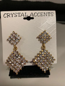 ~~LARGE VINTAGE CRYSTAL/RHINESTONE CLIP-ON EARRINGS NEW' NEVER WORN~~~ - Picture 1 of 10