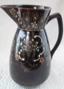 Vintage Creamer/Pitcher Pottery Moriage Hand-Painted Pitcher / ~6"/Made in Japan - Picture 1 of 4