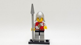 LEGO minifigure Lion Knight cas501 Castle Kingdoms 10223 quartered spear