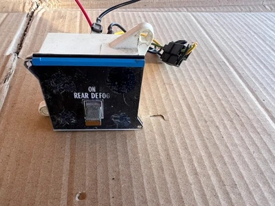 GM 77 89 79 1977 1978 1979 Cadillac Deville Rear Defog defrost Switch 1615894 - Image 1 of 2