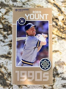 2010 MILWAUKEE BREWERS ROBIN YOUNT SGA BOBBLEHEAD ~ NIB - Picture 1 of 9
